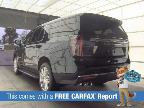 Used 2023 Chevrolet Suburban High Country AWD/4WD image 2