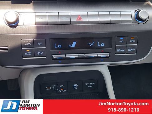 Used 2025 Hyundai Kona SEL AWD/4WD image 19