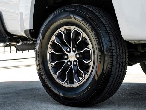 Used 2019 Chevrolet Colorado W/T RWD image 47