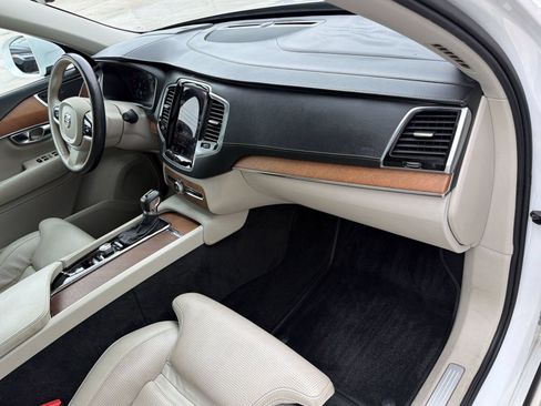 Used 2017 Volvo XC90 T6 Inscription w/ Convenience Package AWD/4WD image 31