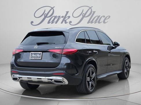 Used 2025 Mercedes-Benz GLC 350e 4MATIC image 6