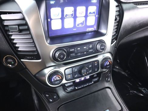 Used 2018 Chevrolet Tahoe Premier RWD image 16