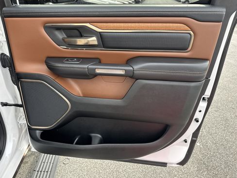 Used 2020 RAM 1500 Longhorn image 22