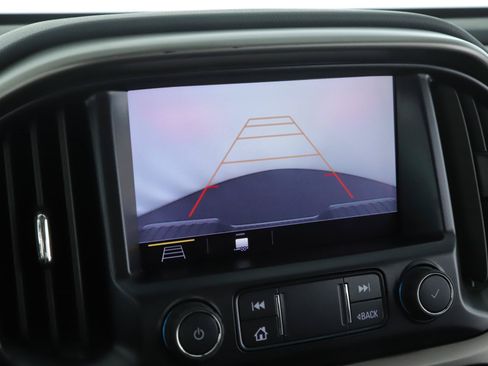 Used 2022 Chevrolet Colorado Z71 AWD/4WD image 13