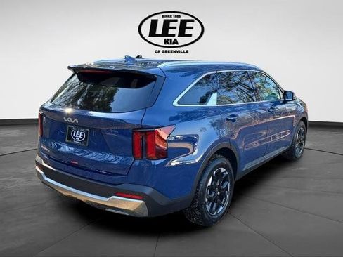 New 2026 Kia Sorento S image 7