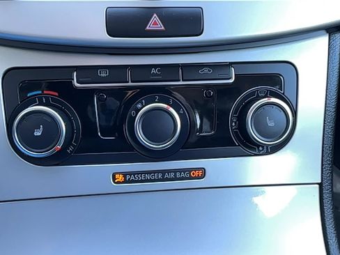 Used 2012 Volkswagen CC Sport image 10