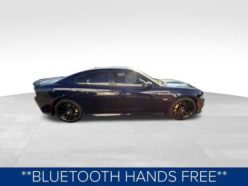 Used 2017 Dodge Charger R/T image 3