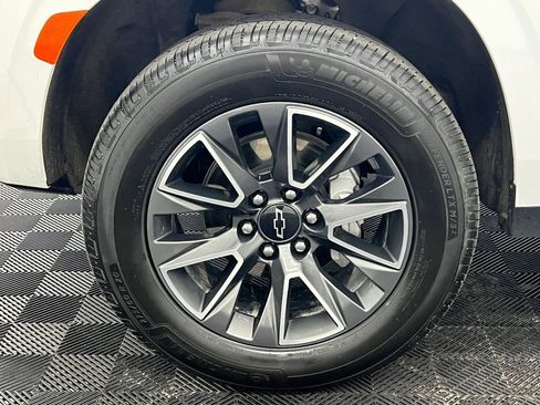 Used 2024 Chevrolet Tahoe Z71 w/ Luxury Package image 10