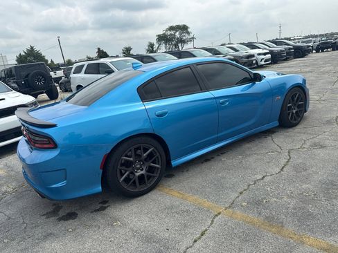 Used 2018 Dodge Charger R/T Scat Pack RWD image 6