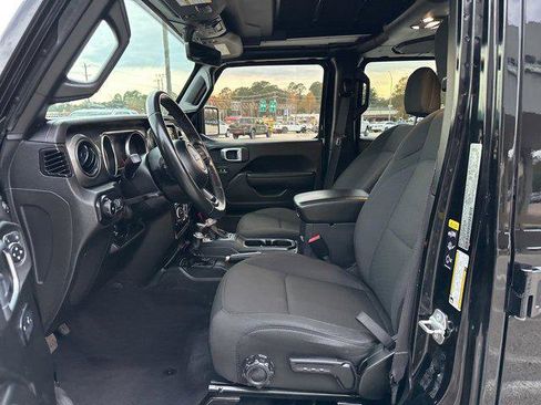 Certified 2022 Jeep Wrangler Unlimited Sport w/ Sun And Sound Package image 9