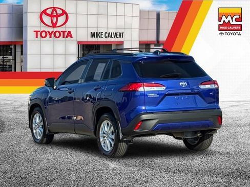 Certified 2025 Toyota Corolla Cross LE FWD image 3