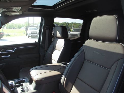 New 2026 GMC Sierra 1500 Denali AWD/4WD image 14