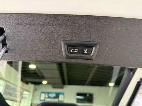 Used 2023 BMW X6 xDrive40i w/ M Sport Package image 51