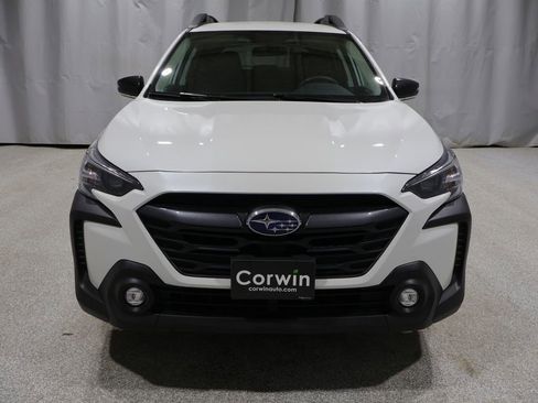 Used 2025 Subaru Outback Premium AWD/4WD image 7