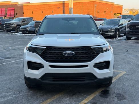 Used 2021 Ford Explorer Base w/ Class III Trailer Tow Package image 8