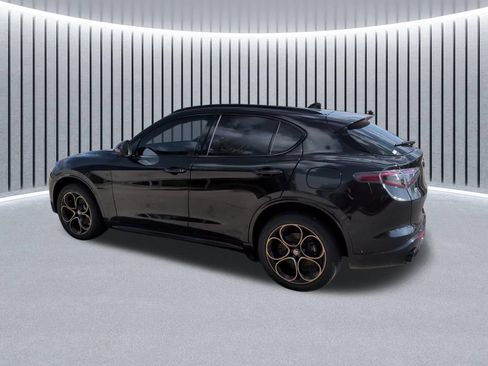 Used 2025 Alfa Romeo Stelvio Sprint AWD/4WD image 13