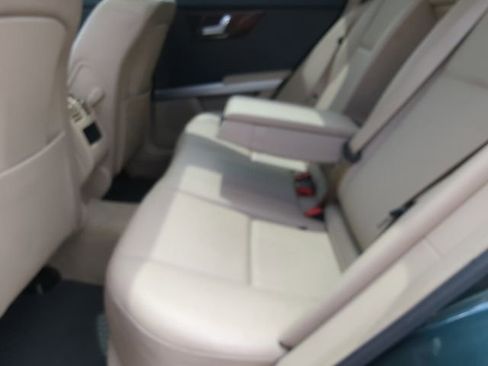 Used 2010 Mercedes-Benz GLK 350 4MATIC image 23