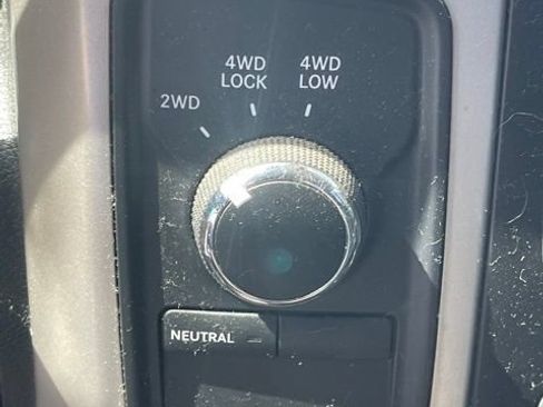 Used 2014 RAM 3500 SLT w/ Luxury Group AWD/4WD image 10