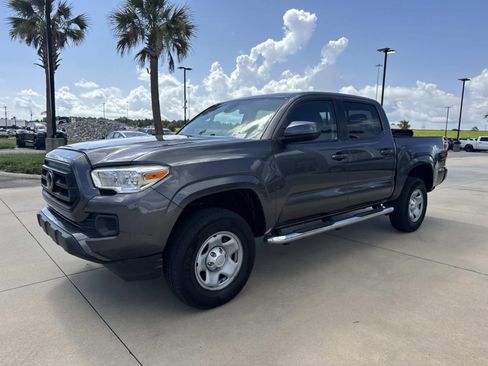 Used 2020 Toyota Tacoma SR w/ SR Convenience Package RWD image 3
