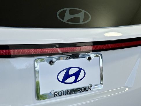 New 2026 Hyundai Tucson Limited FWD image 22
