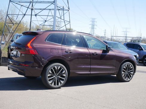New 2026 Volvo XC60 B5 Ultra w/ Climate Package AWD/4WD image 3