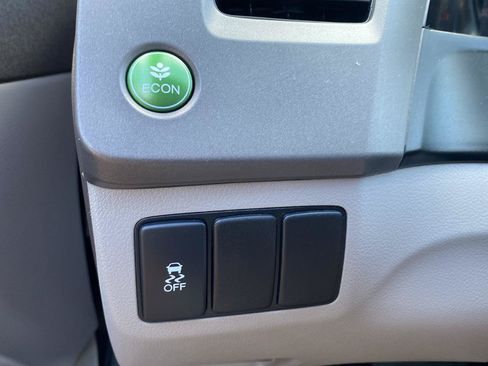 Used 2012 Honda Civic LX image 17