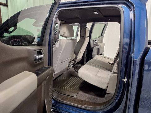 Used 2021 Chevrolet Silverado 1500 LT w/ Safety Package II AWD/4WD image 15