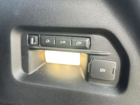 Used 2021 Ford Explorer Platinum image 12