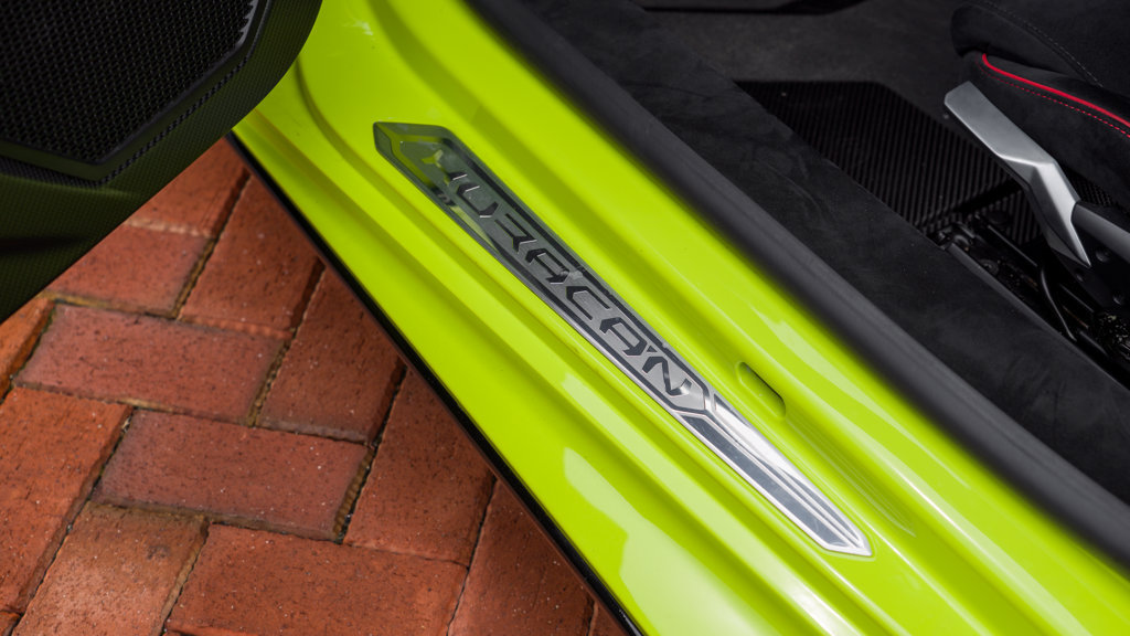 Used 2022 Lamborghini Huracan STO RWD image 31