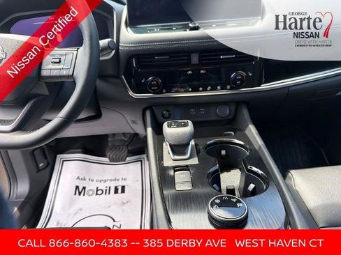 Certified 2025 Nissan Rogue SL w/ SL Premium Package AWD/4WD image 16