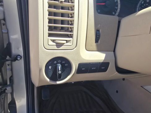 Used 2012 Ford Escape XLT FWD image 19