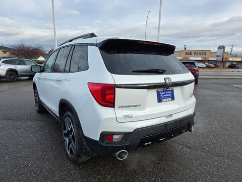 Used 2022 Honda Passport Elite image 3