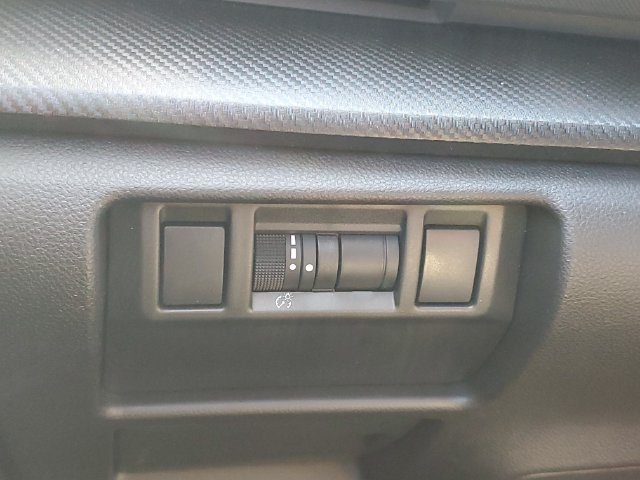 New 2027 Subaru Crosstrek 2.5i Limited AWD/4WD image 19