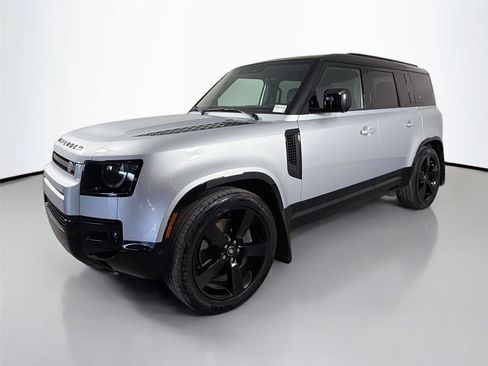 Used 2024 Land Rover Defender 110 X-Dynamic SE AWD/4WD image 1