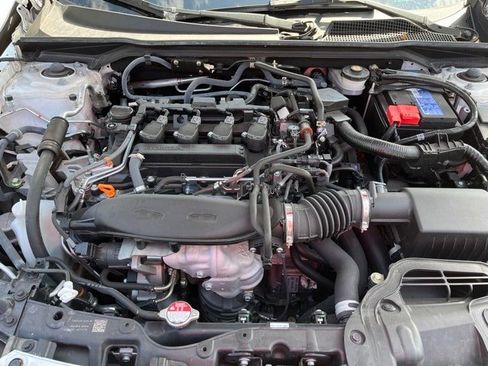 Used 2024 Honda Civic EX-L image 5