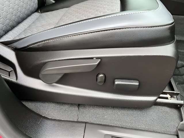 Used 2019 Chevrolet Colorado Z71 AWD/4WD image 33