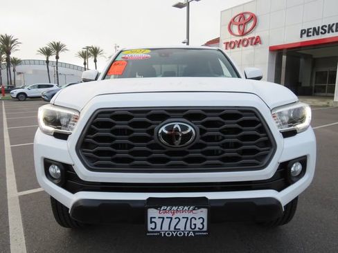 Certified 2021 Toyota Tacoma TRD Off-Road w/ Technology Package image 2