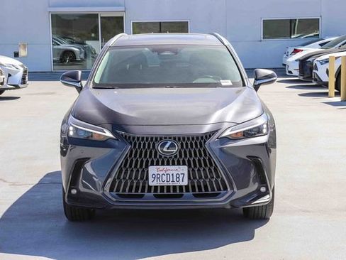 Used 2025 Lexus NX 250 FWD w/ Premium Package image 2