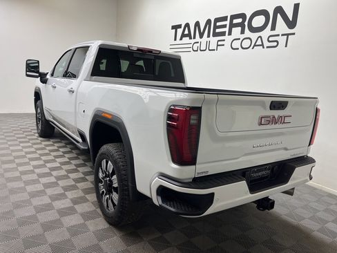 New 2026 GMC Sierra 2500 Denali w/ Denali Reserve Package image 3