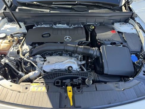 Certified 2021 Mercedes-Benz GLB 250 4MATIC image 10