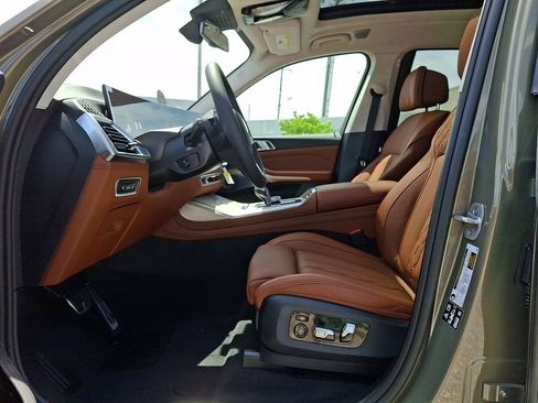 New 2026 BMW ALPINA XB7 AWD/4WD image 11