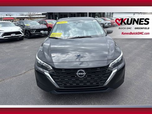 Used 2025 Nissan Sentra SV image 12