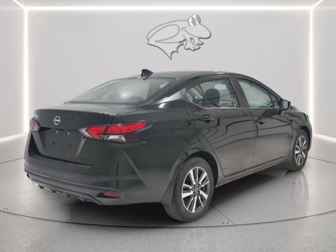 New 2025 Nissan Versa SV w/ Trunk Package FWD image 5