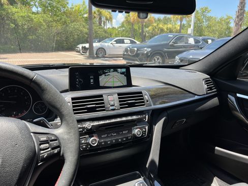 Used 2017 BMW 330i Sedan RWD image 31