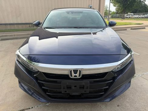 Used 2018 Honda Accord LX image 3