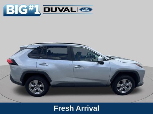 Used 2024 Toyota RAV4 XLE AWD/4WD image 6