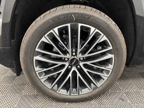 New 2026 GMC Terrain Denali w/ LPO, Floor Liner Package image 16