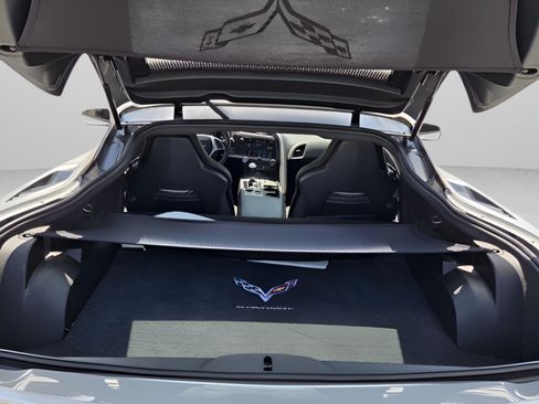 Used 2015 Chevrolet Corvette Stingray Coupe w/ ZF1 Appearance Package RWD image 11