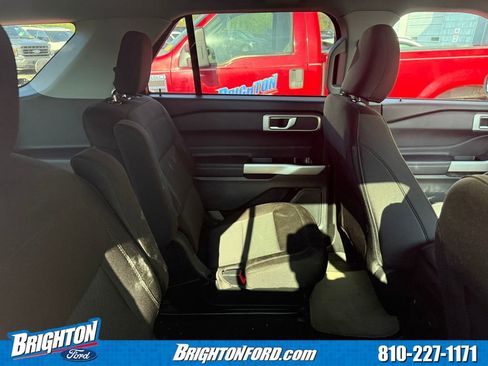 Used 2023 Ford Explorer XLT w/ Class IV Trailer Tow Package image 8