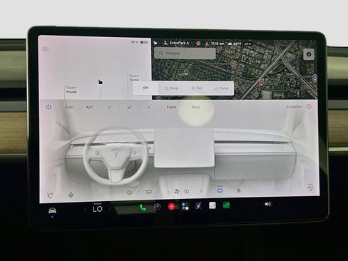 Used 2021 Tesla Model Y Long Range AWD/4WD image 23
